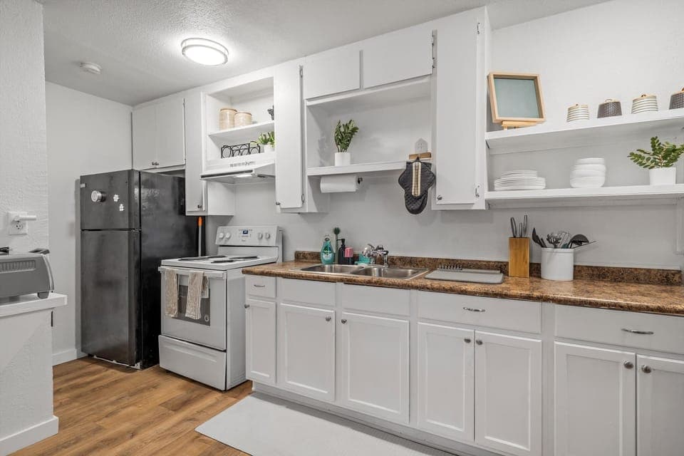 Stove, fridge and toaster for all your food prep needs!