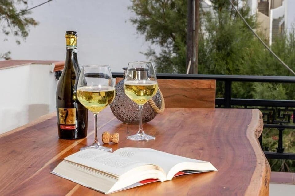 Deluxe Apartment | Premium bedding, individually decorated, individually furnished