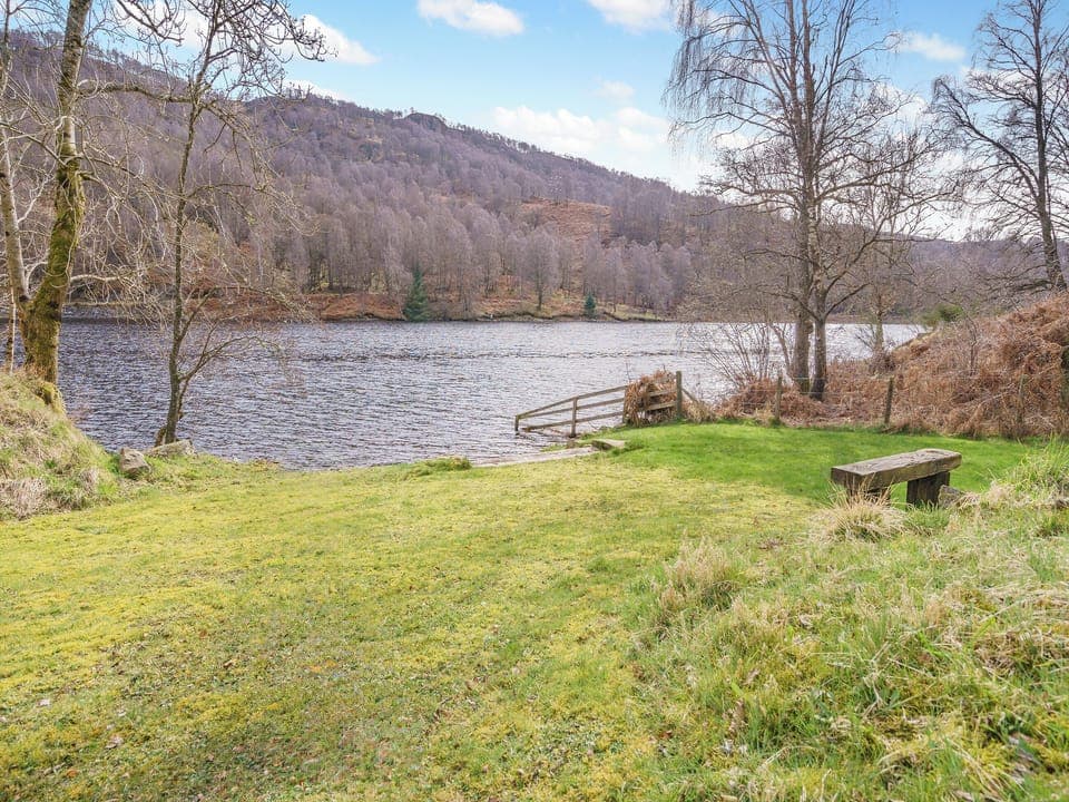 Surrounding area | Clunie Dam Lodge, Loch Tummel