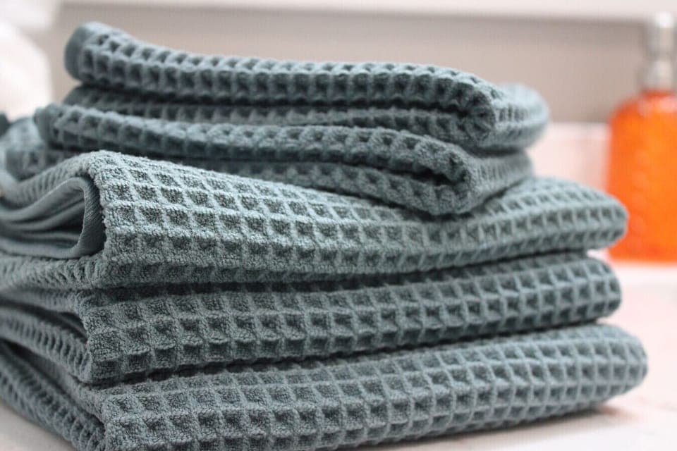 Fresh Linens: Enjoy luxurious, plush towels for a rejuvenating retreat after your adventures!