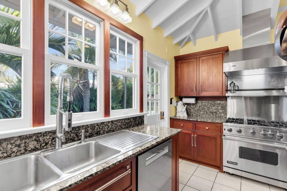 Chef's kitchen