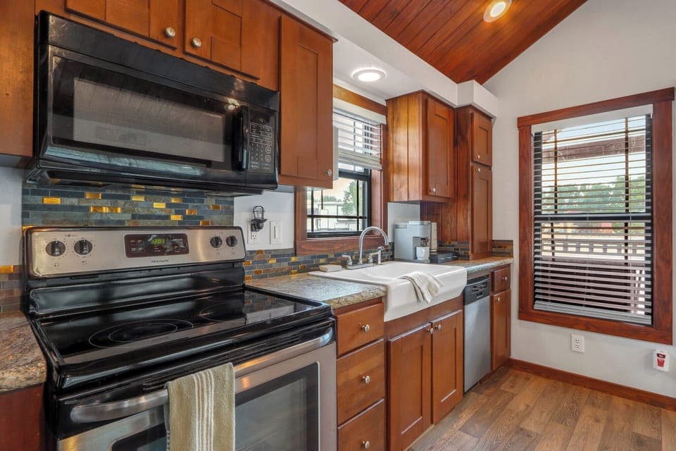 Stocked with all full size appliances