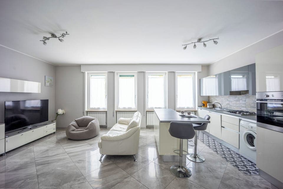 Comfort Apartment, Garden View | Living area | 32-inch flat-screen TV with cable channels