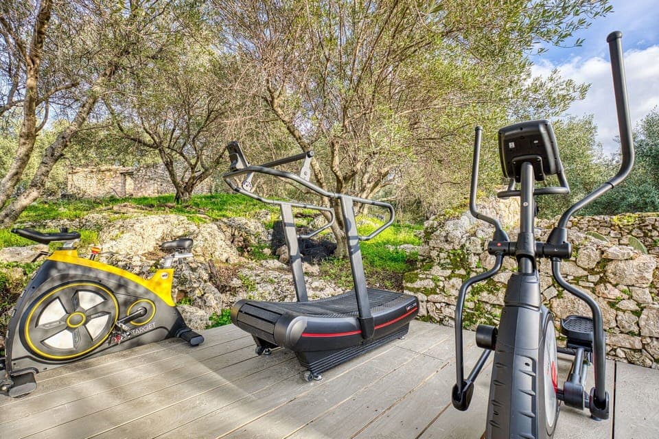 Building Exterior, Outdoor