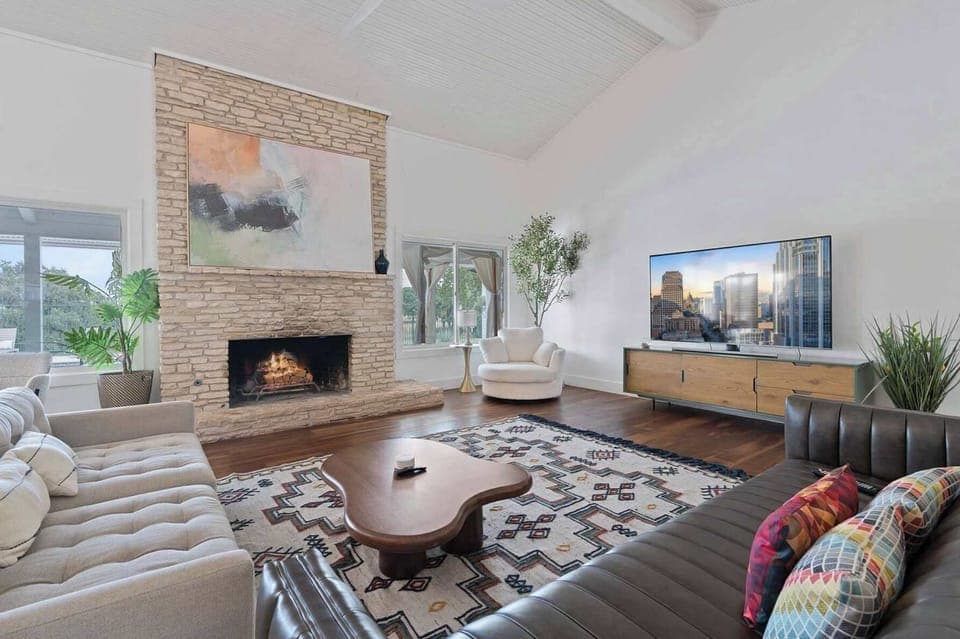 Open-layout living area with smart TV and high speed internet