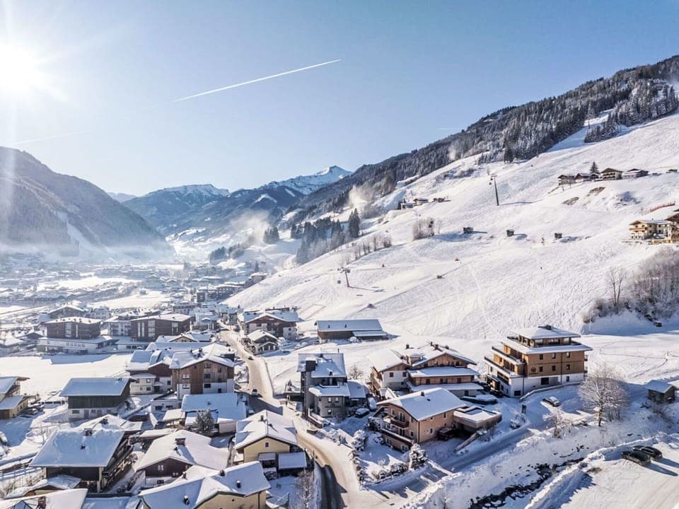 Mountainous Landforms, Mountain, Snow, Winter, Landscape, Hill Station, Geological Phenomenon, Mountain Range, Slope, Freezing