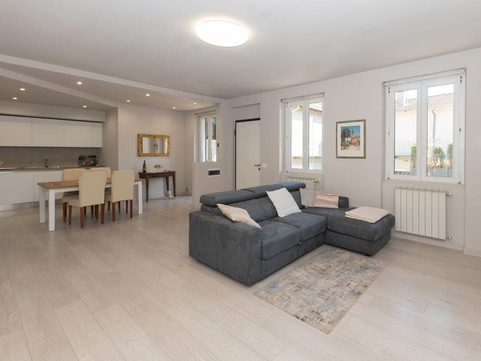 Watercraft, Boat, Apartment, Marina, Outdoor Furniture, Shade, Boats And Boating--Equipment And Supplies, Balcony, Resort, Dock