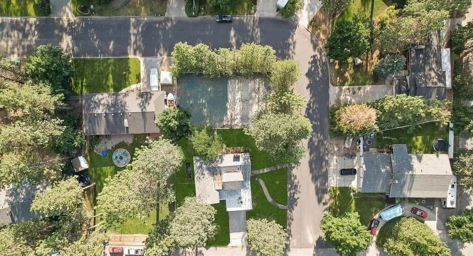 Birds eye view of the property 