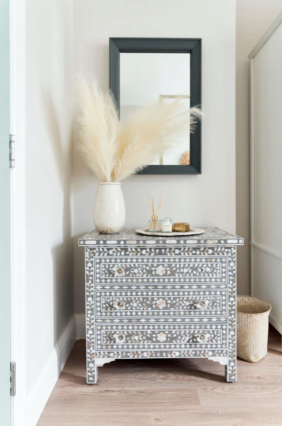 A bedroom at Driftwood House, Dorset