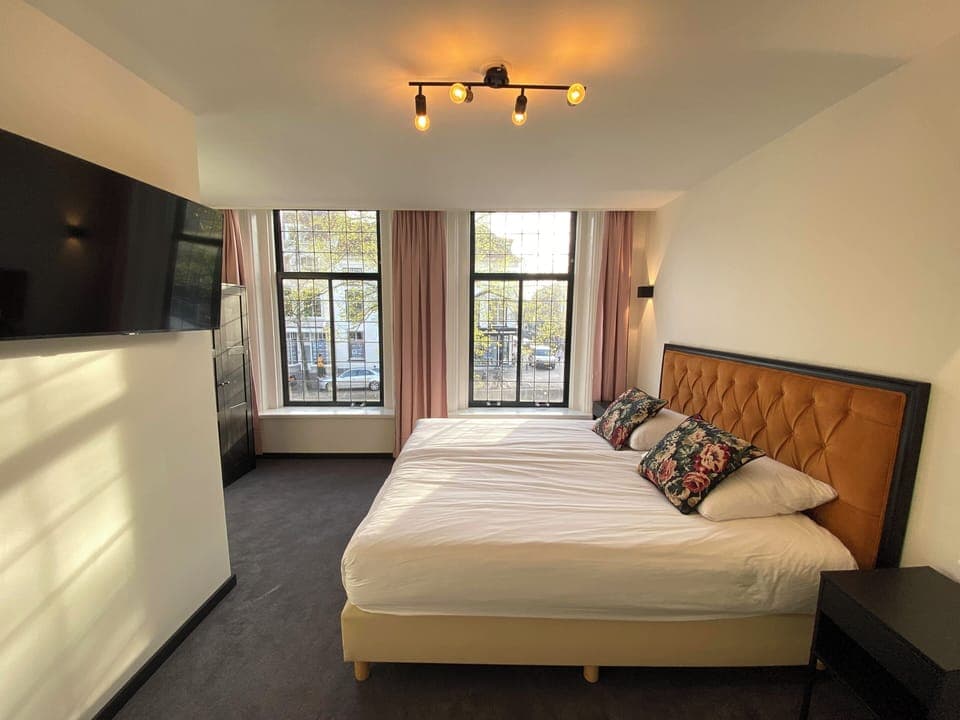 Deluxe Double Room | Desk, laptop workspace, soundproofing, free WiFi