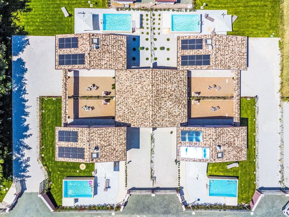 Urban Design, Swimming Pool, Bird'S-Eye View, Resort, Estate, Aerial Photography, Design, Villa, Mansion, Courtyard