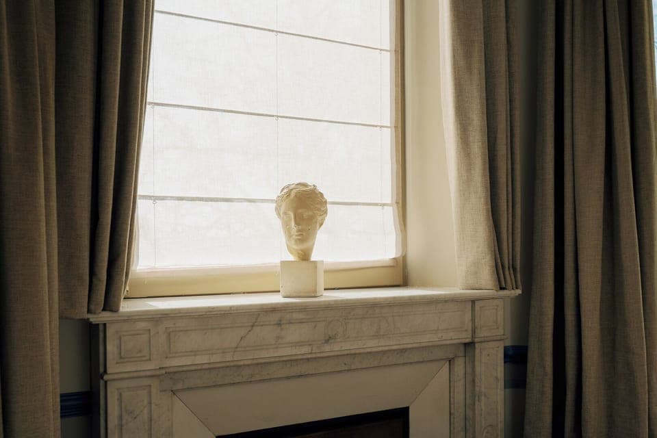 Suite Pétrusse | Hypo-allergenic bedding, minibar, in-room safe, blackout drapes