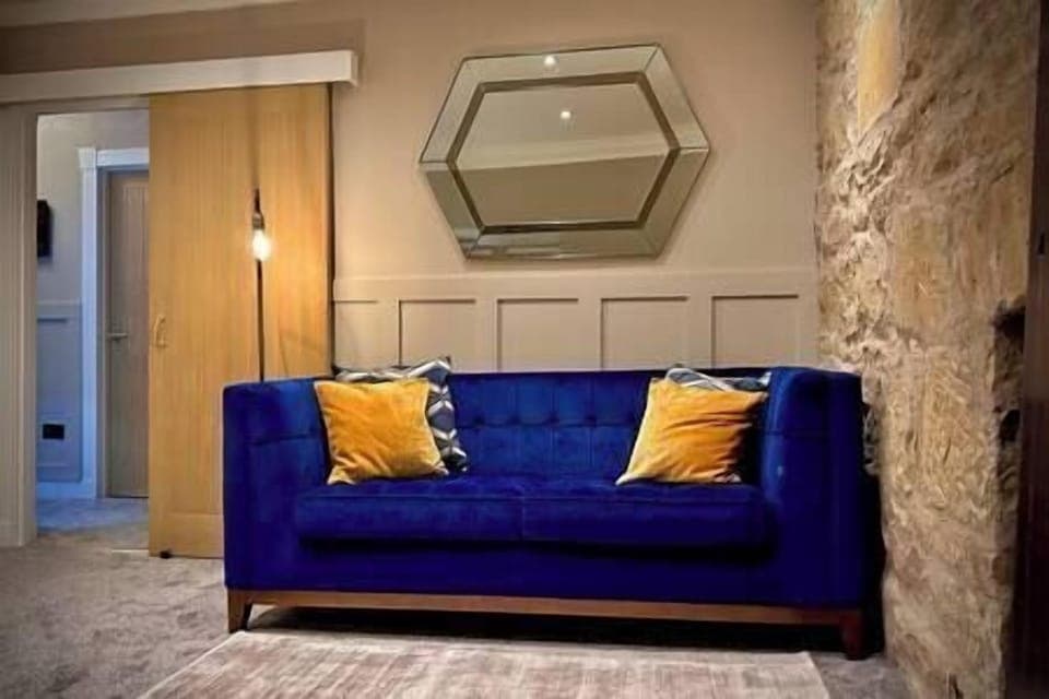 E469d3ab ea93 4734 9480 9a025f77c0ad