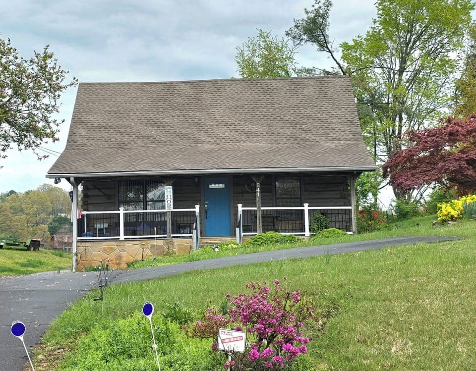 Front of Cabin with covered Porch