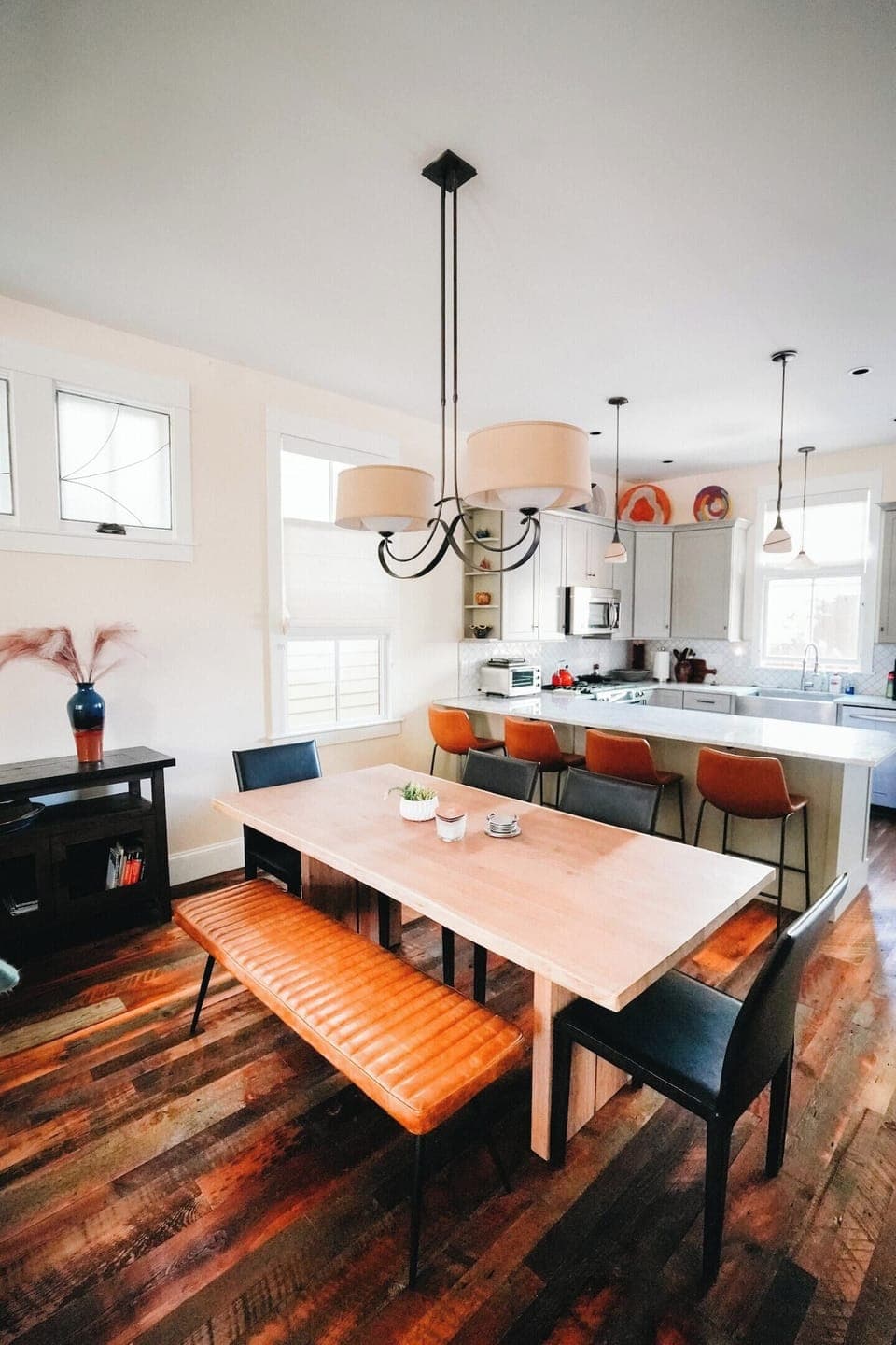 Dining table and kitchen bar. Table can seat 7 and bar can seat 4. Outside dining has another 6 chairs. 