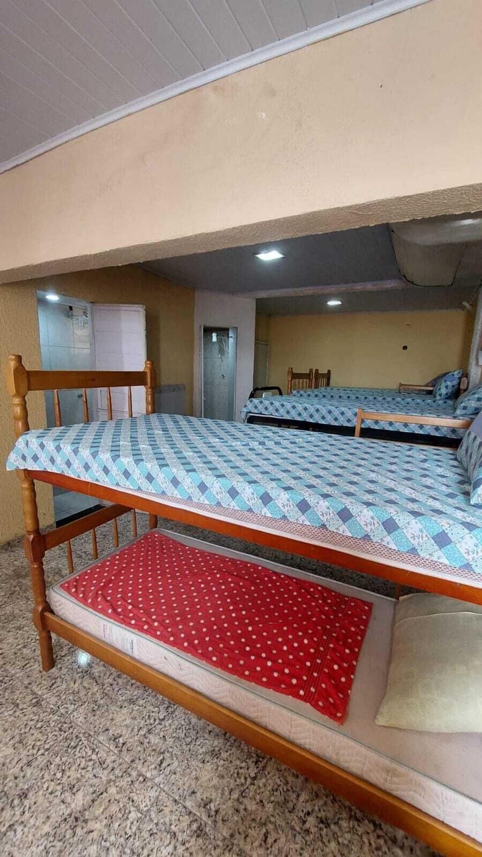 Quarto compartilhado misto - Quinto andar | Bed sheets