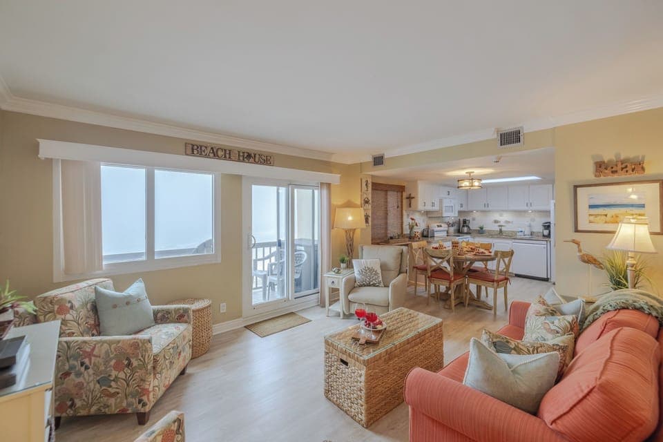 Welcome to "A Wave From It All" @ Pinnacle Port. Sleeps 6.