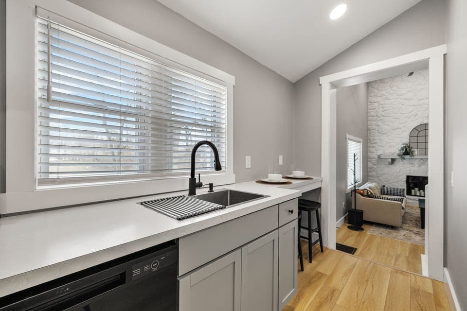 A clean, modern kitchen perfect for family meals and late-night snacks.