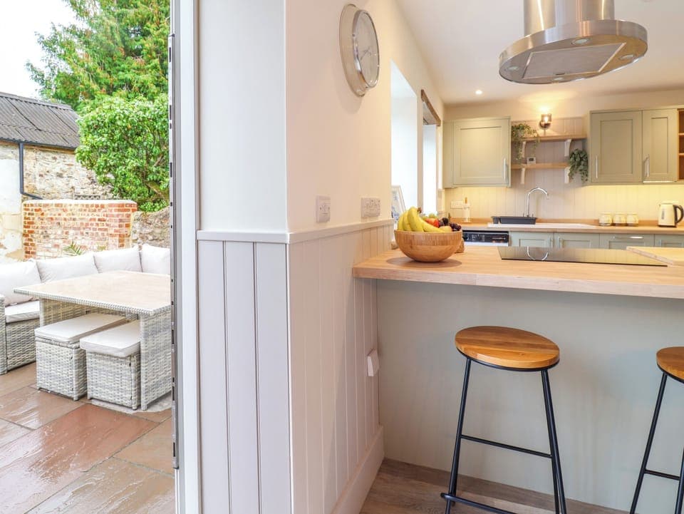 Fridge, dishwasher, electric kettle, toaster