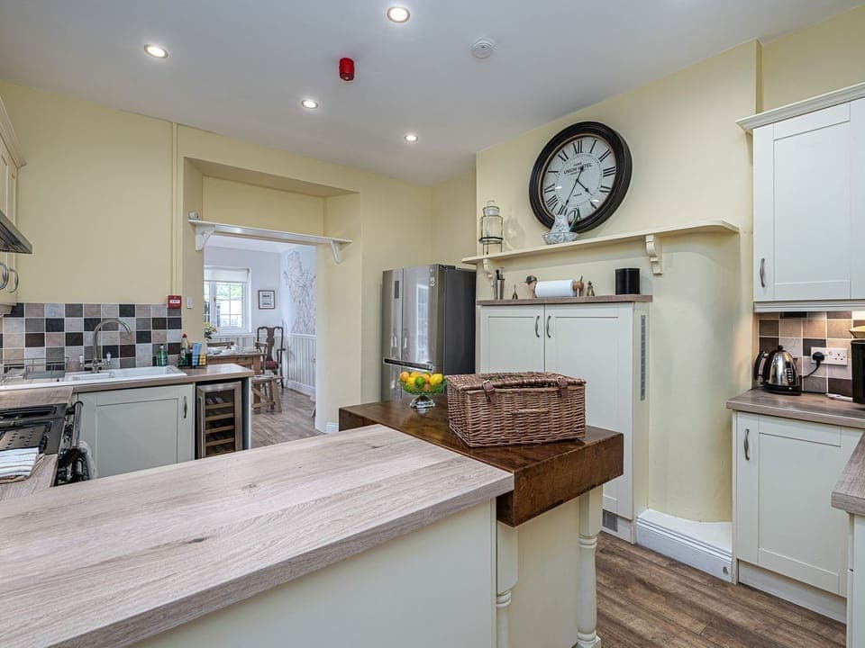 Fridge, dishwasher, toaster, cookware/dishes/utensils