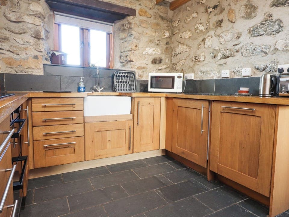 Fridge, dishwasher, electric kettle, toaster