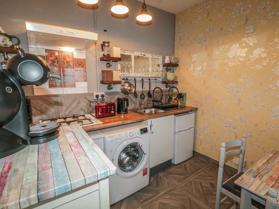 Fridge, dishwasher, electric kettle, toaster