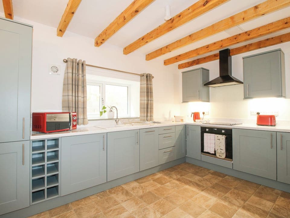 Fridge, dishwasher, electric kettle, cookware/dishes/utensils