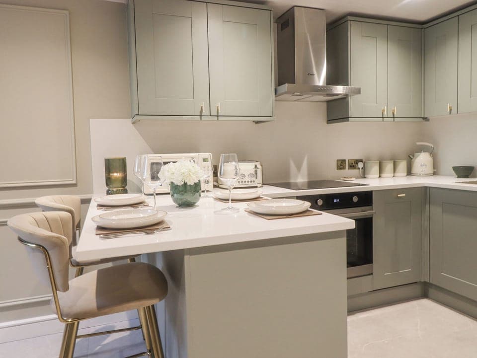 Fridge, dishwasher, electric kettle, toaster