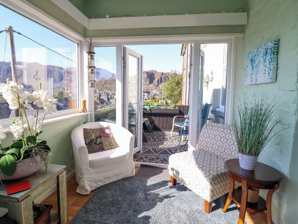 Flat-screen TV, DVD player