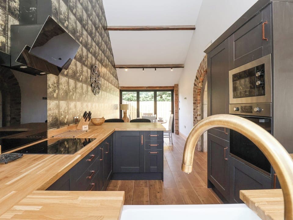 Fridge, dishwasher, electric kettle, toaster