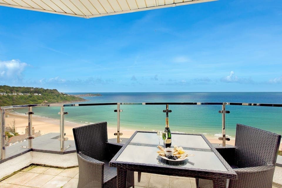 Cottage | Outdoor dining