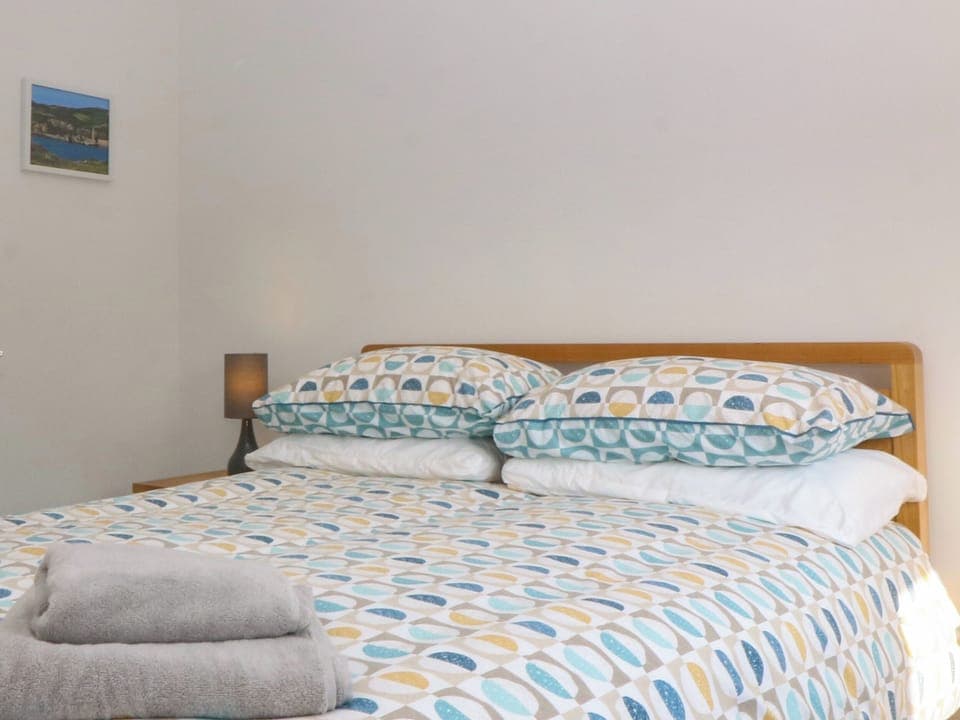 5 bedrooms, individually decorated, individually furnished, free WiFi