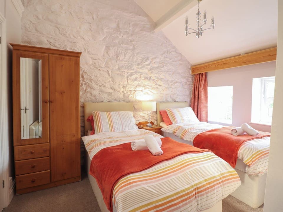 1 bedroom, individually decorated, individually furnished, free WiFi