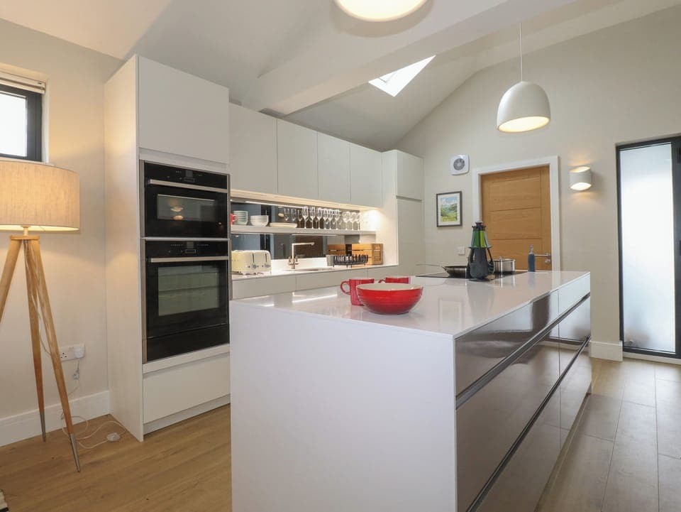 Fridge, dishwasher, electric kettle, cookware/dishes/utensils