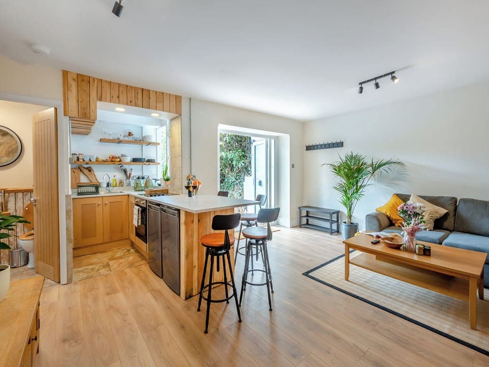 Open plan living space | Little Matthews, Torquay