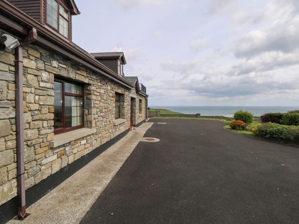 Cottage | Property grounds