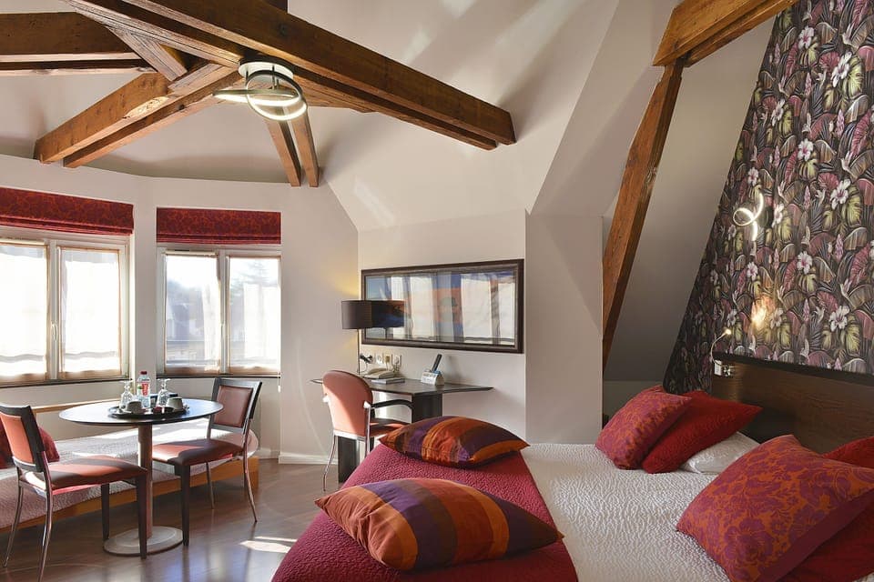 Deluxe Double Room, 1 King Bed, Hot Tub | Desk, soundproofing, free WiFi