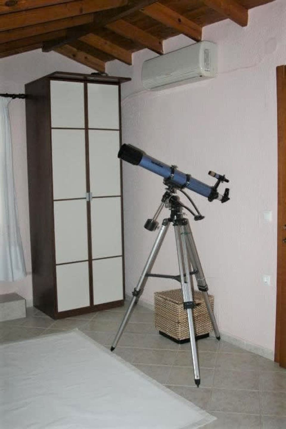 House | 4 bedrooms, soundproofing, Internet