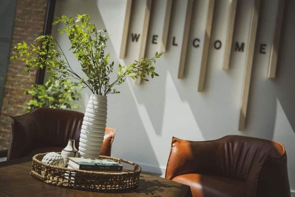 Beautiful welcome nook to settle in and enjoy your stay 🌿