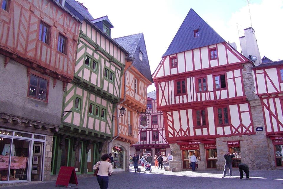 Region [summer] (>5 km)