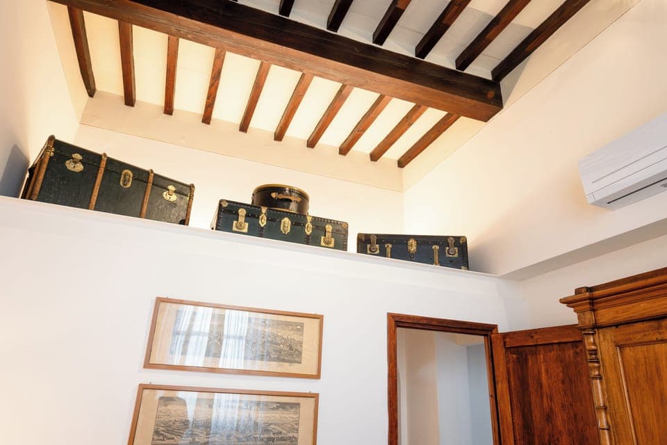 Premium bedding, down comforters, pillowtop beds, individually decorated