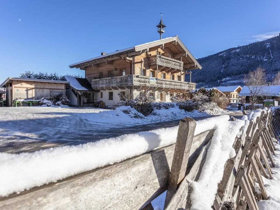 Holiday Home Exterior [winter]