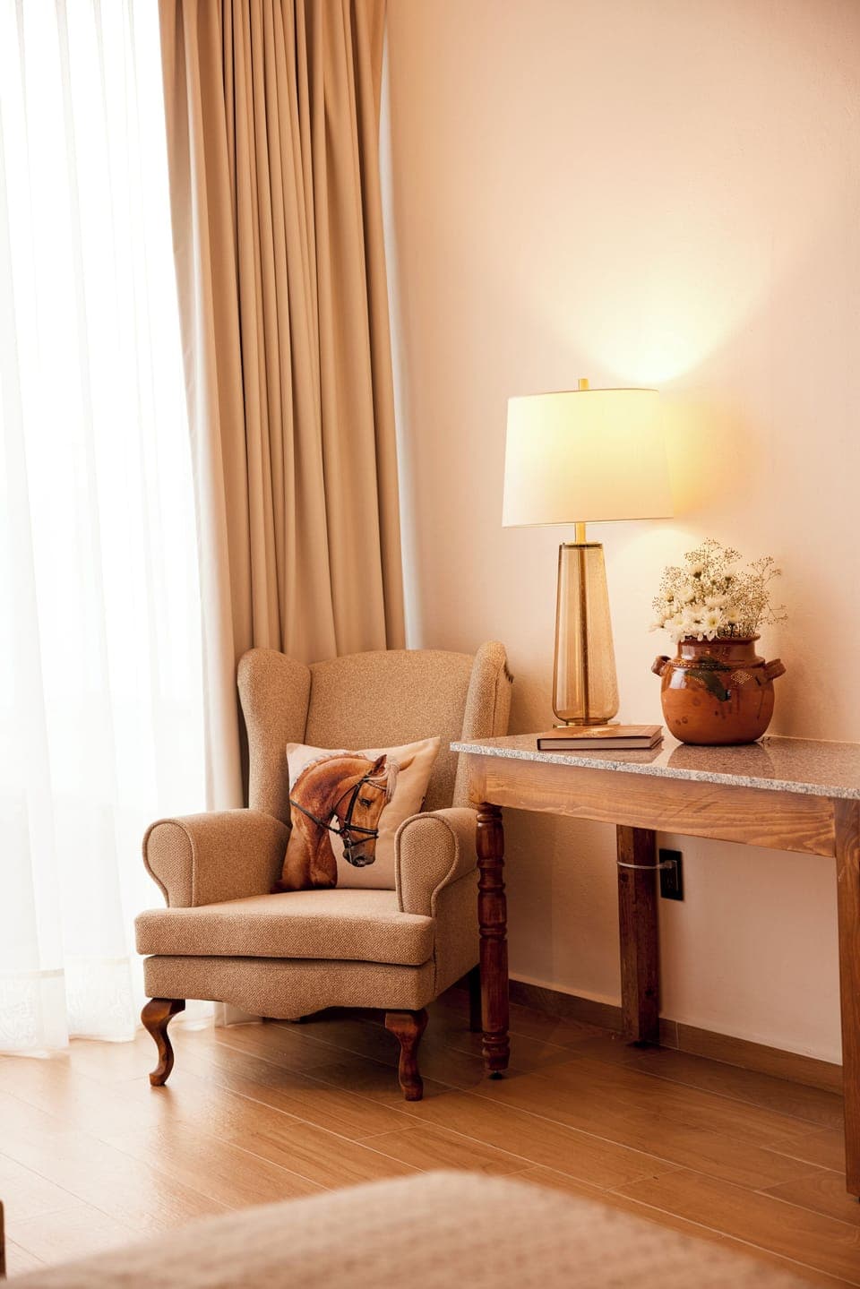 Standard Twin Room, 2 Queen Beds, Courtyard View | Down comforters, Select Comfort beds, desk, free WiFi