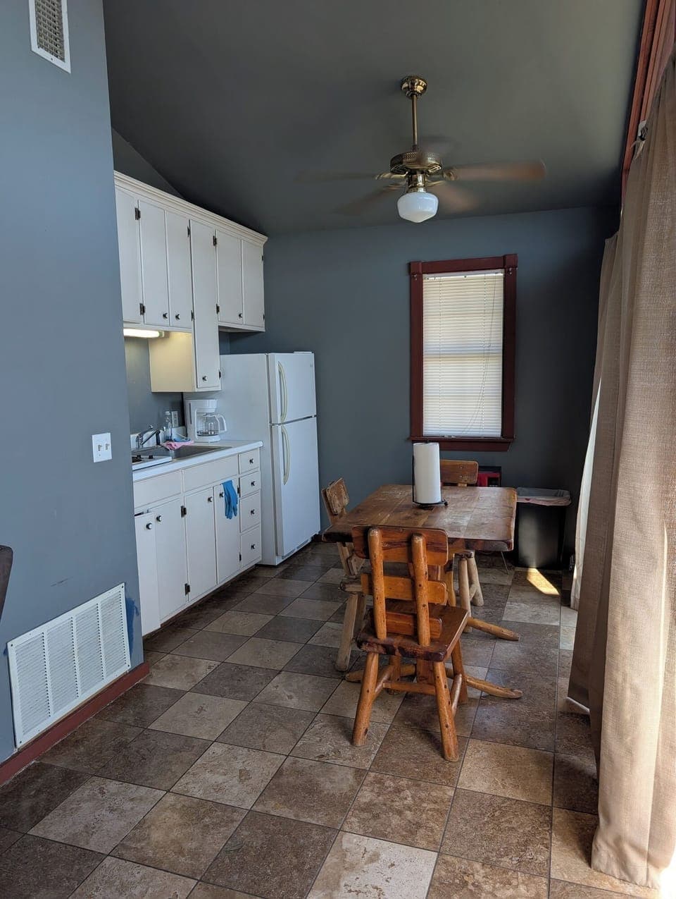 PXL_20250203_190747962.MP201