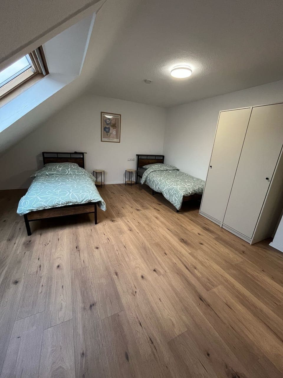 Schlafzimmer 1
