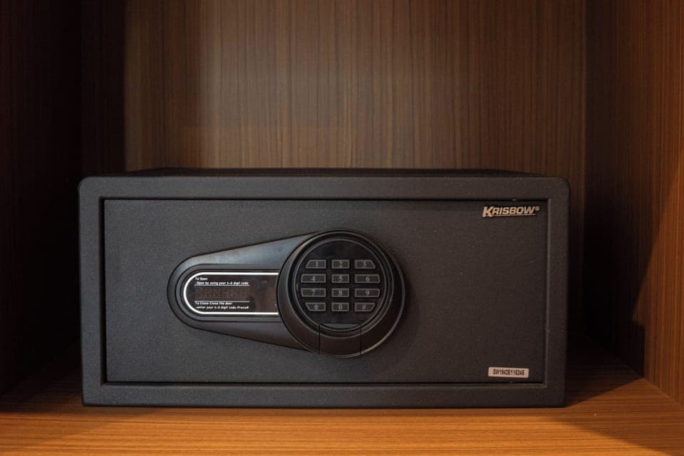 3 bedrooms, individually decorated, individually furnished, free WiFi