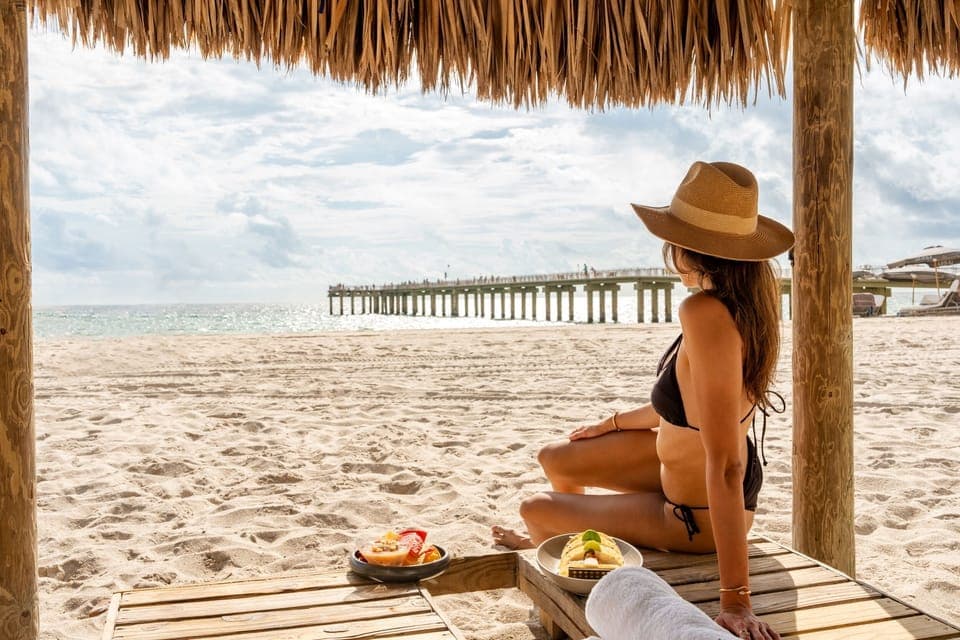 Private beach, white sand, beach cabanas, sun loungers