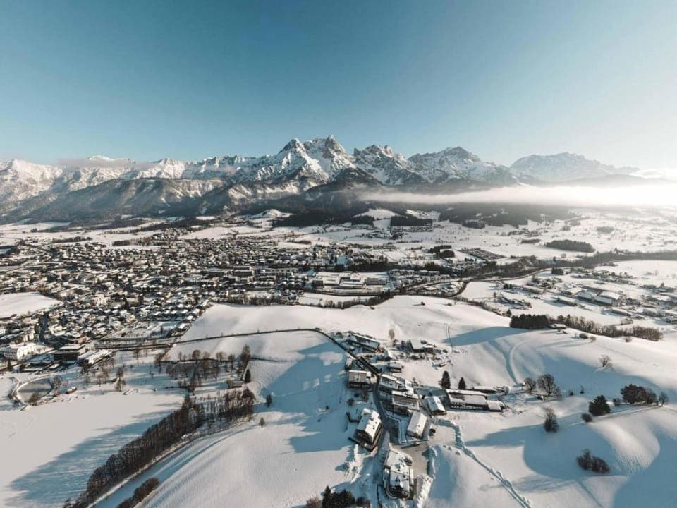 Region [winter] (>5 km)