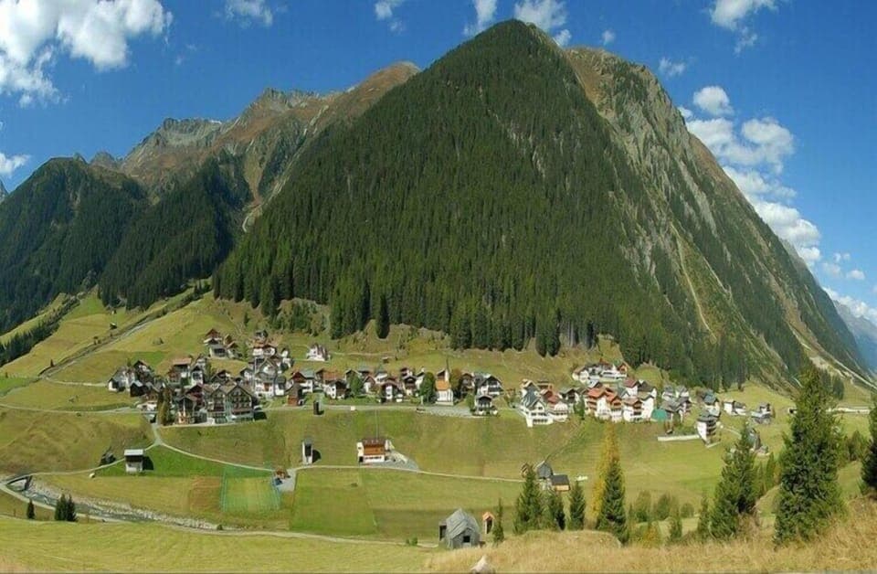 Surroundings [summer] (1-5 km)