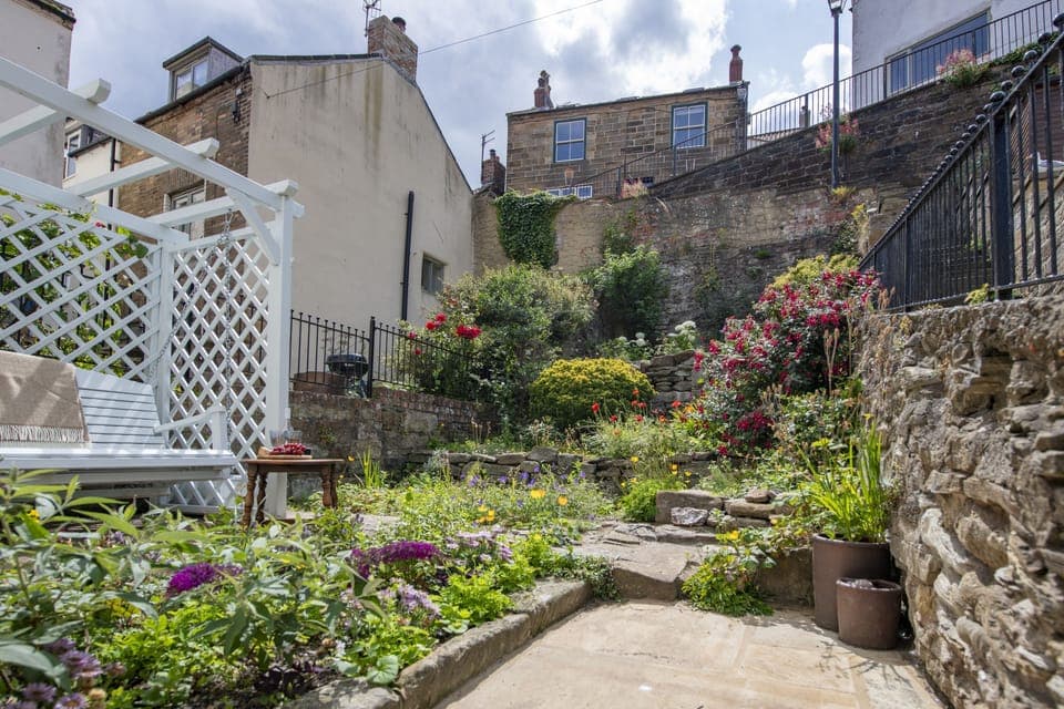 1 Webster Steps, Staithes: Delightful garden filled with flowers during the summer months